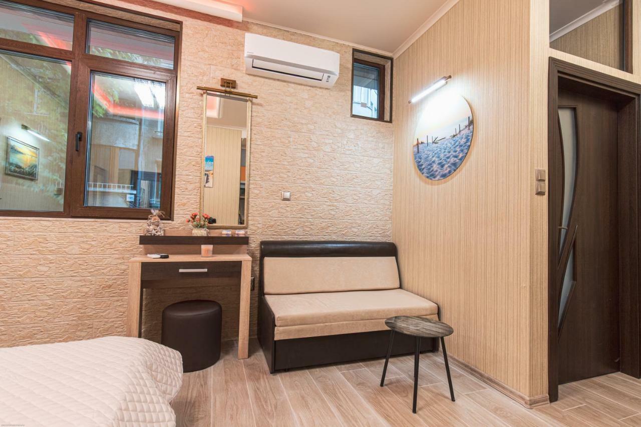 Deluxe Studios City Center Burgas Exterior photo