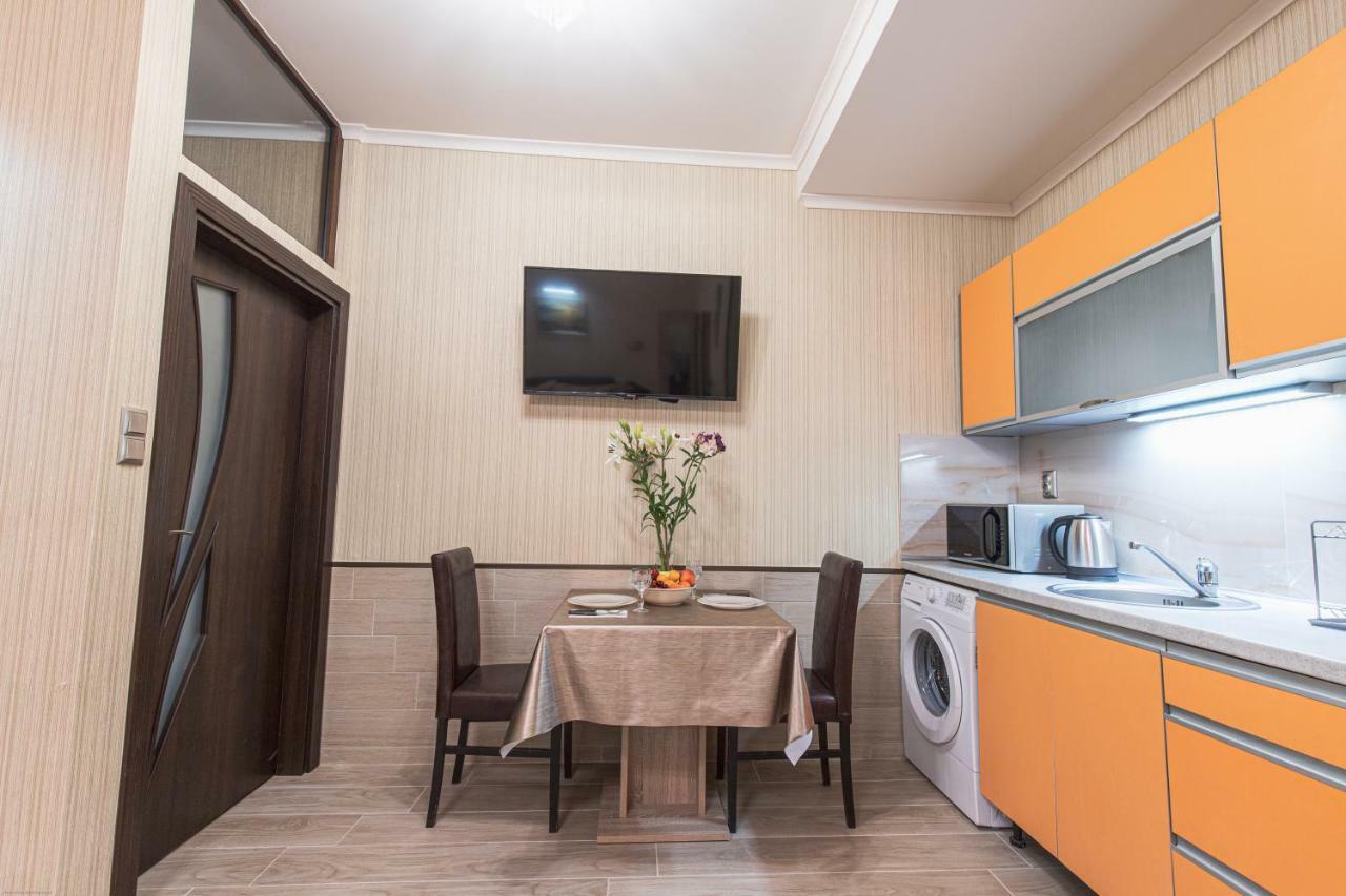 Deluxe Studios City Center Burgas Exterior photo
