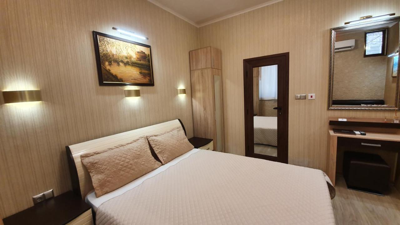 Deluxe Studios City Center Burgas Exterior photo