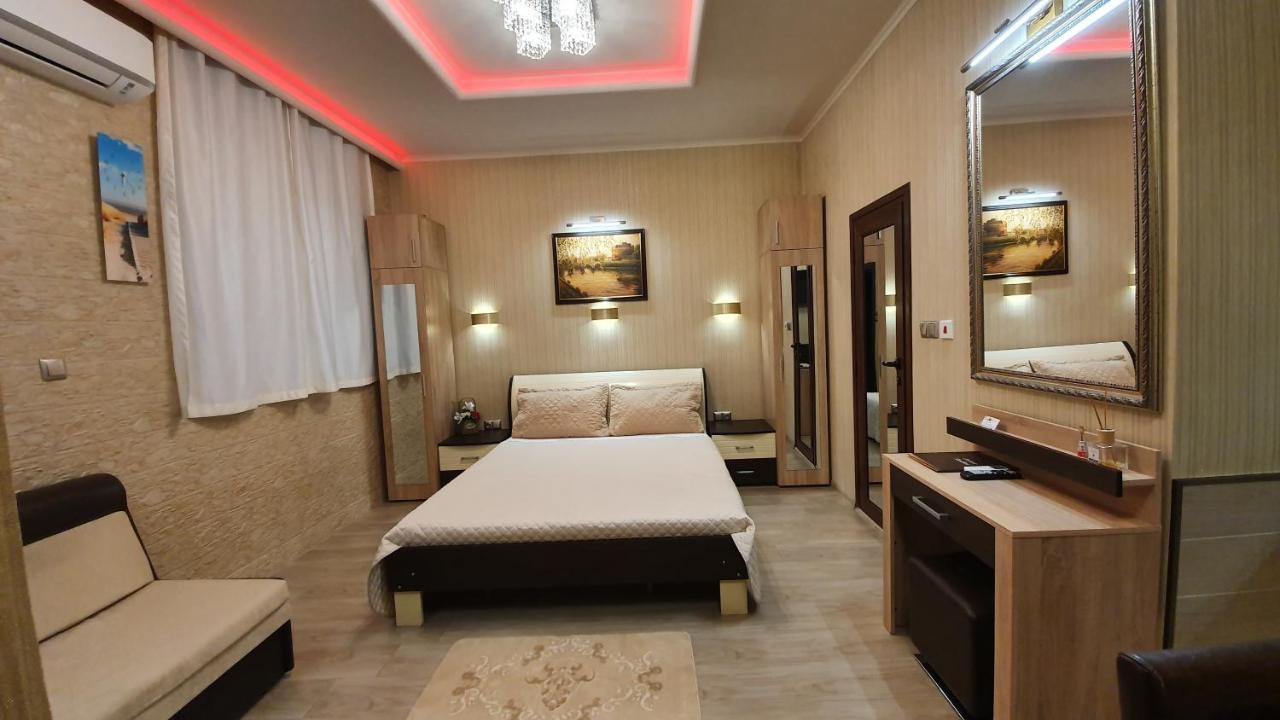 Deluxe Studios City Center Burgas Exterior photo