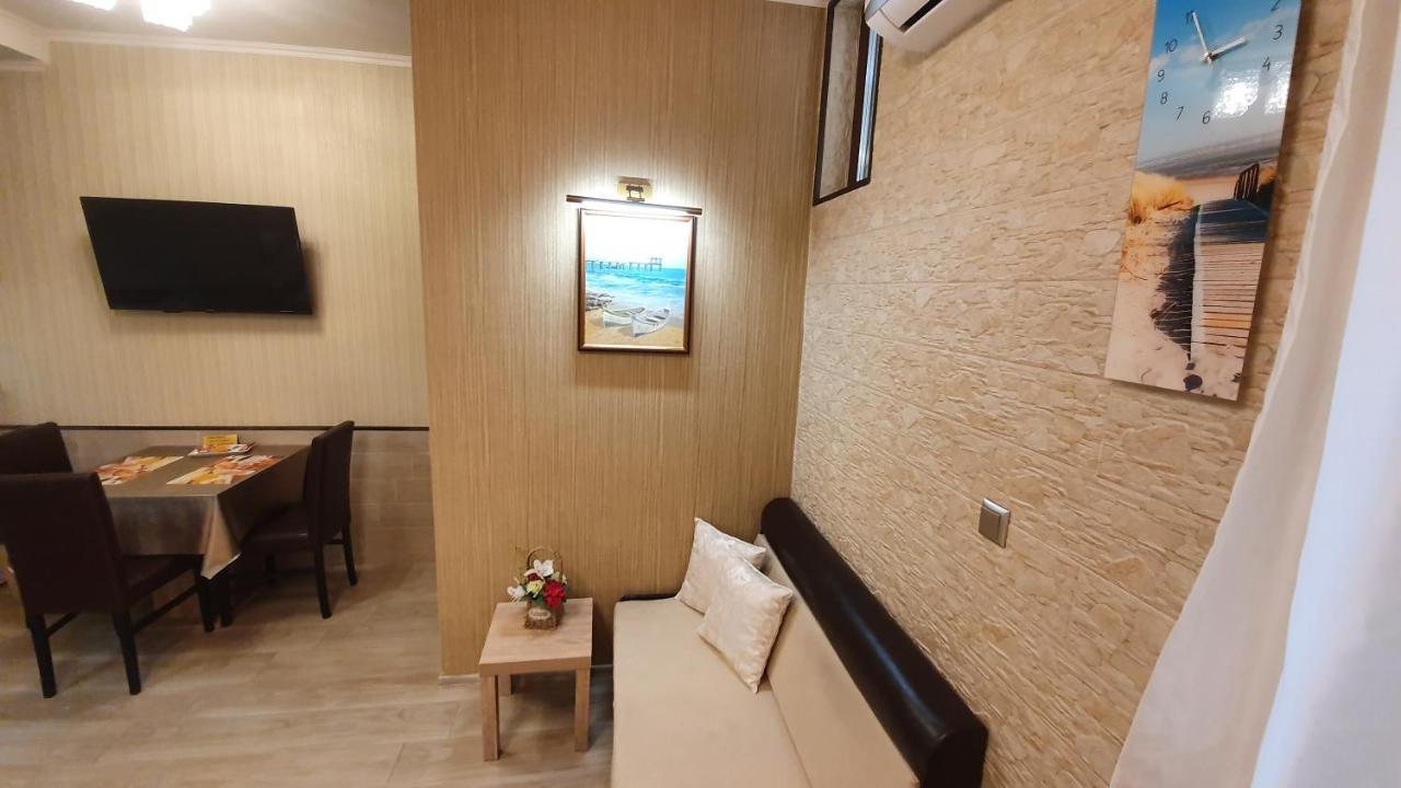 Deluxe Studios City Center Burgas Exterior photo
