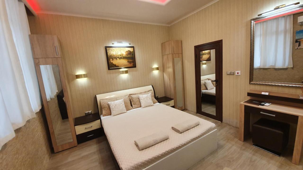 Deluxe Studios City Center Burgas Exterior photo